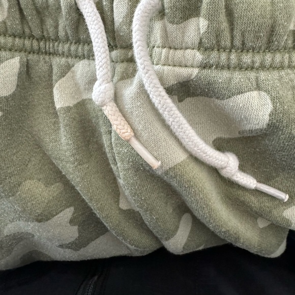 Old Navy Jogger Sweatpants - Picture 4 of 4